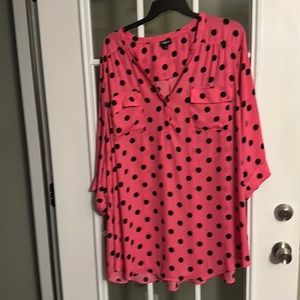 Like New Hot pink torrid shirt